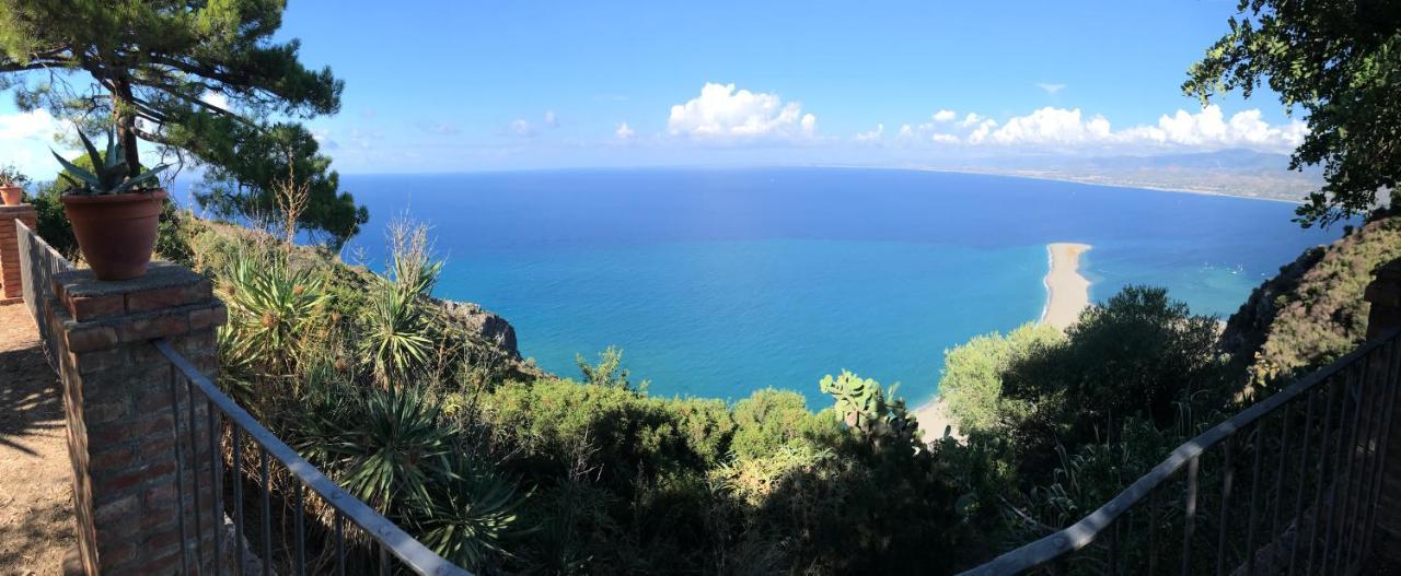 A Casa Di Peppino Villa Greco Тиндари Экстерьер фото